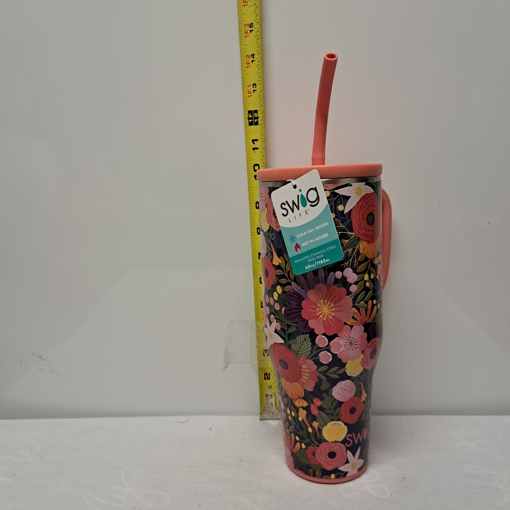 Swig Life Floral Insulated Tumbler with Coral Lid and Straw